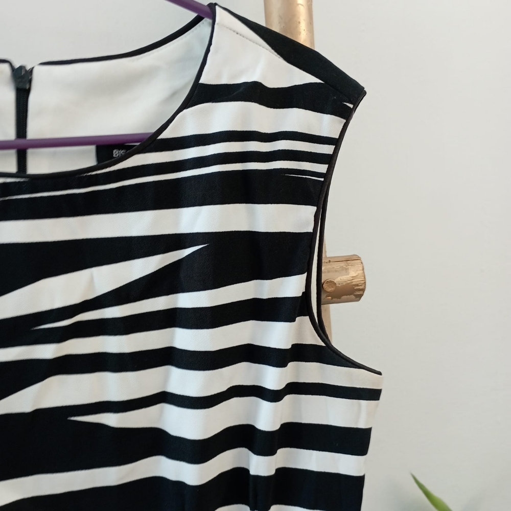 Bisou Bisou Paris Black and White Dress - Picture 10 of 15